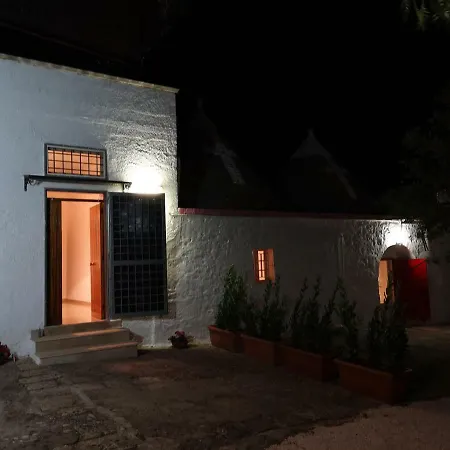 Trulli Del Vento Holidays 卡斯特拉纳格罗泰